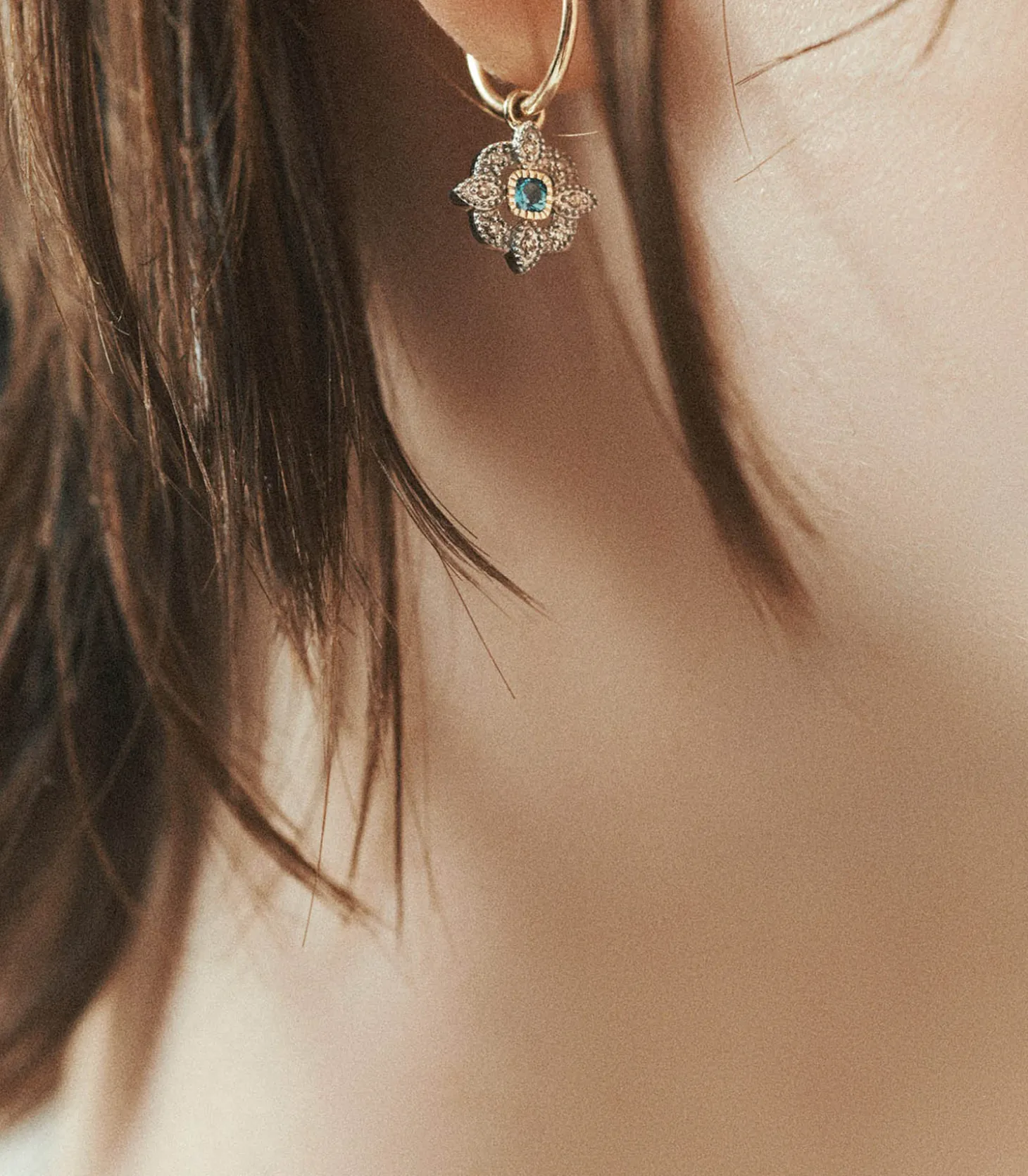 Boucle d'oreille Bettina London Blue Topaz-Pascale Monvoisin Hot
