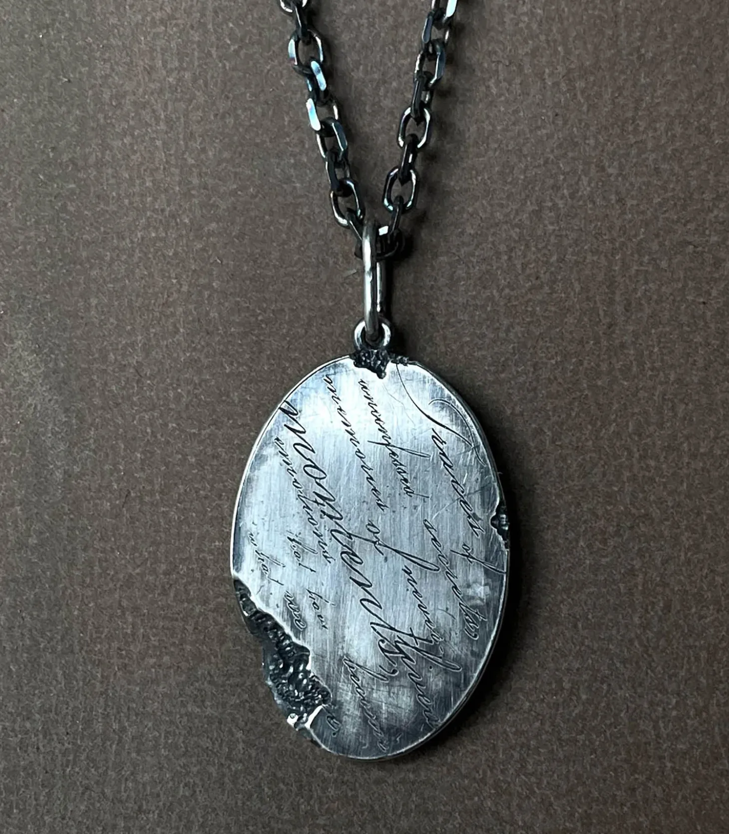 Collier Round Poem-Tó Garal New