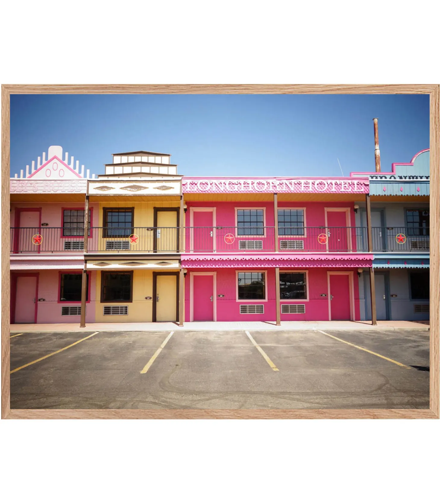 Tableau avec cadre "Longhorn Hotel" 60x80cm-Lola James Harper Clearance